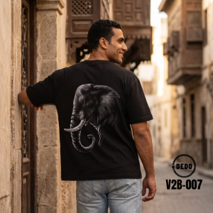 DEDO Men's Black Oversized T-Shirt with Elephant Back Graphic – Old Town Streetwear Look (Model V2B-007)